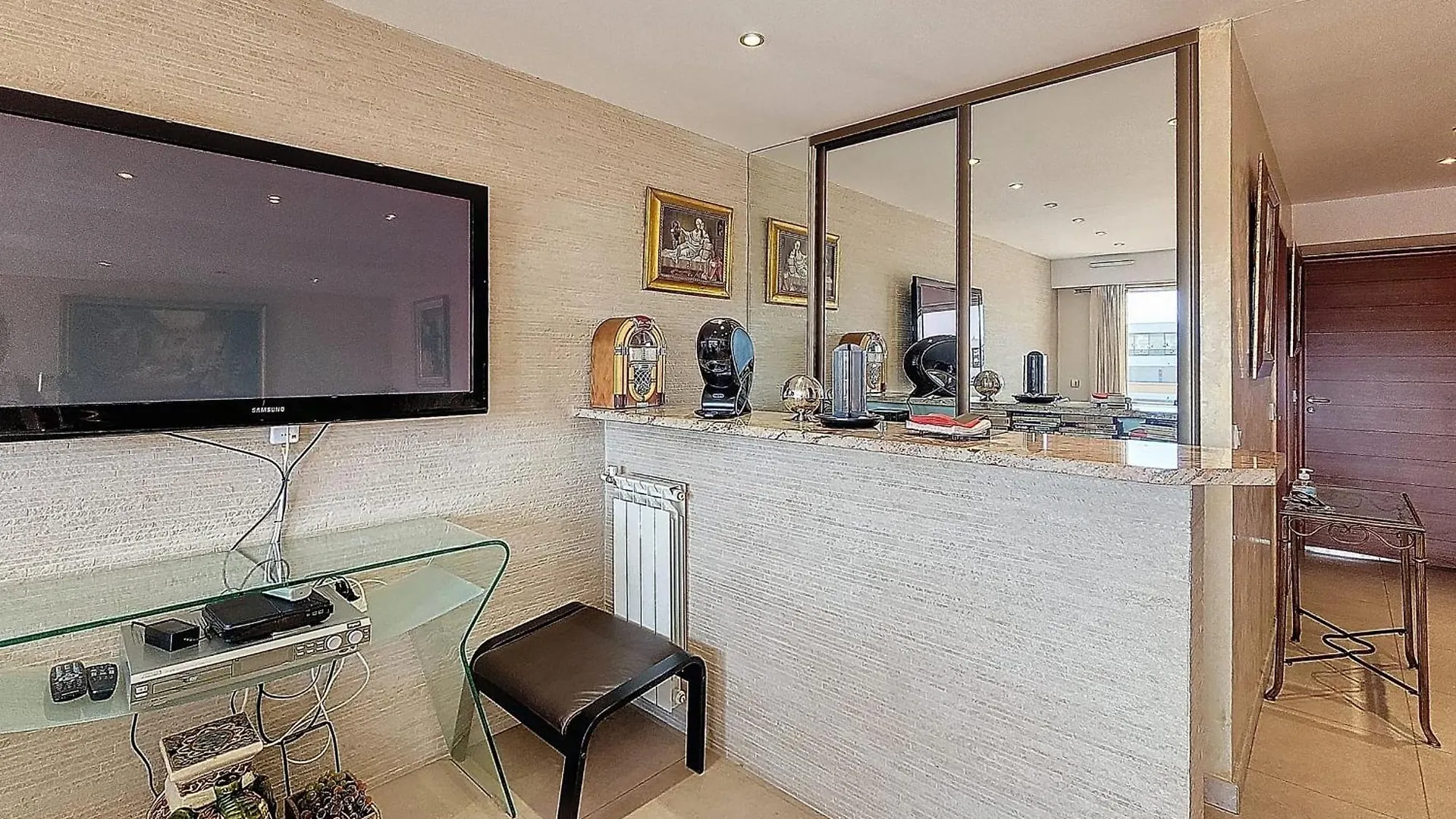 Holiday home Henri Camille Real Estate - Kent - Huge 2 Bedrooms Appt - 5 Min Croisette Cannes France