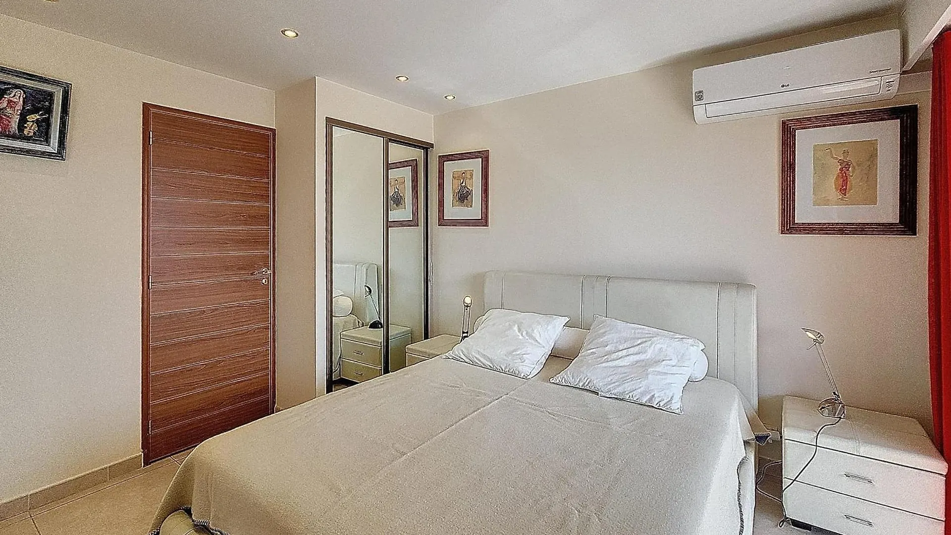 Henri Camille Real Estate - Kent - Huge 2 Bedrooms Appt - 5 Min Croisette Cannes